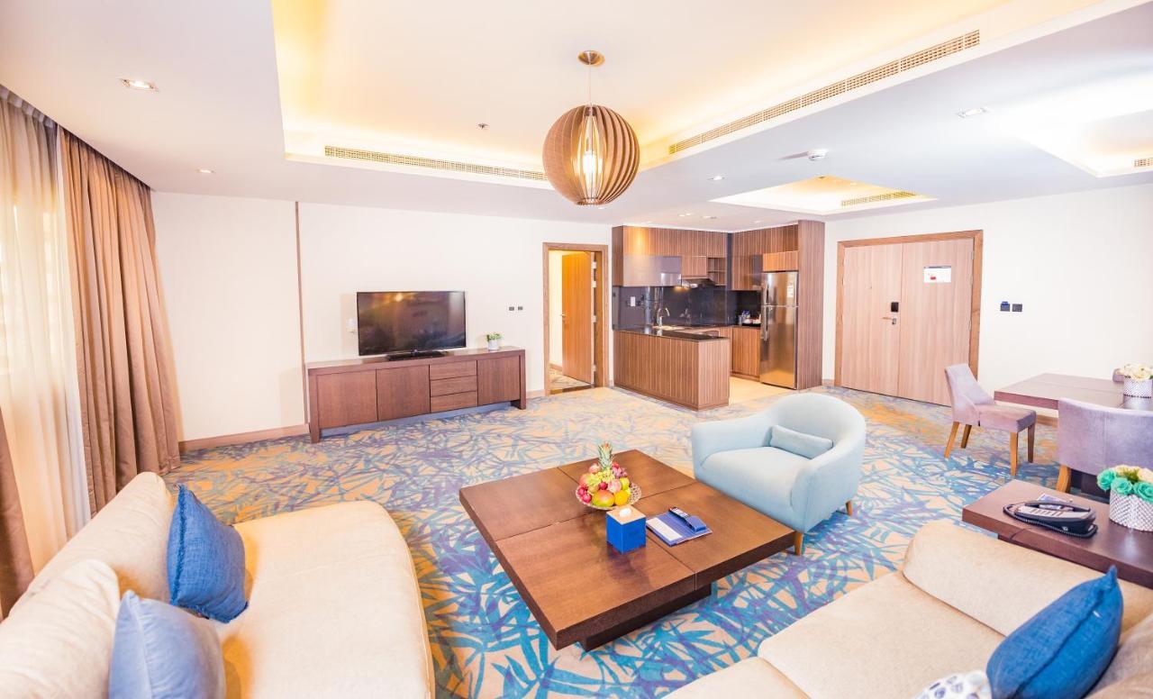Mena Plaza Hotel Albarsha At The Mall Дубай Екстериор снимка