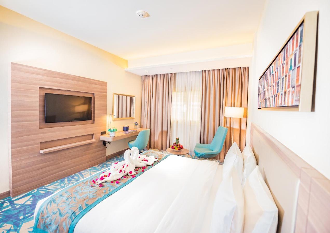 Mena Plaza Hotel Albarsha At The Mall Дубай Екстериор снимка