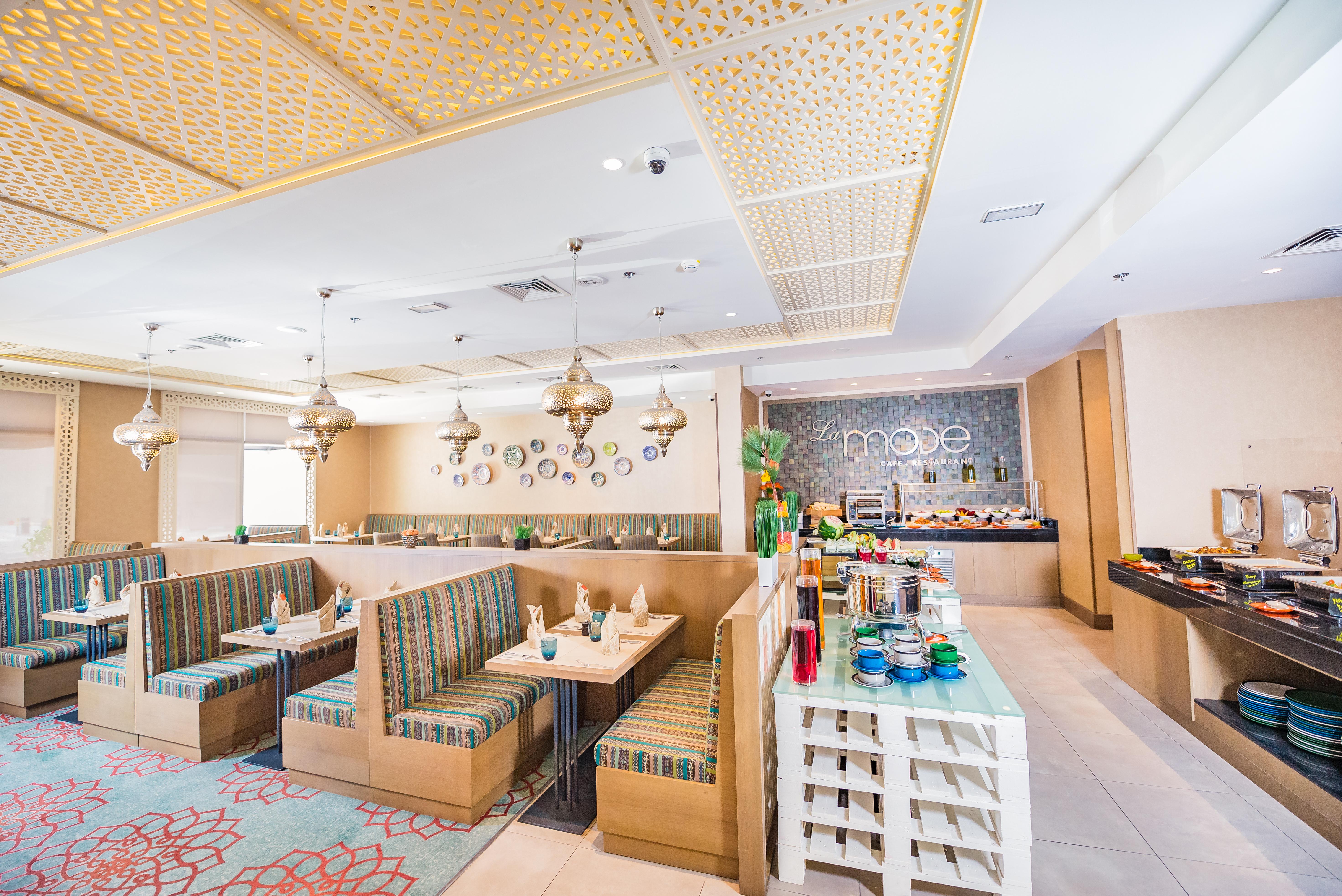 Mena Plaza Hotel Albarsha At The Mall Дубай Екстериор снимка