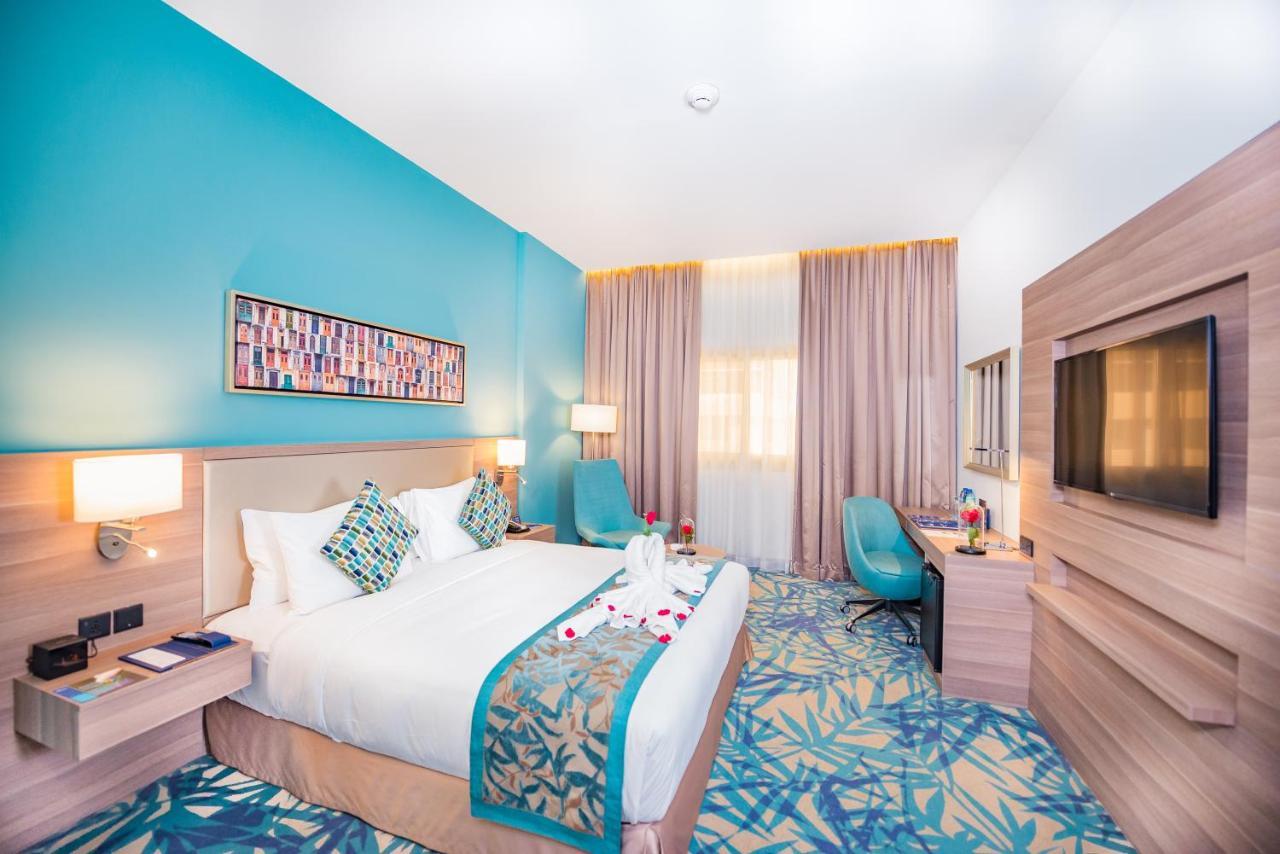 Mena Plaza Hotel Albarsha At The Mall Дубай Екстериор снимка