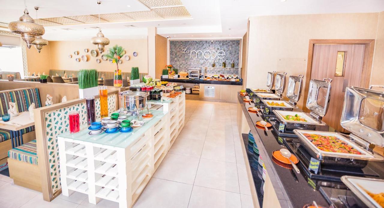 Mena Plaza Hotel Albarsha At The Mall Дубай Екстериор снимка